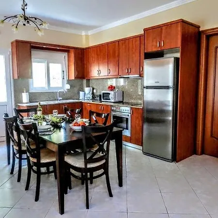 Asterea Near Private Pool And Sea Views Вилла Ratzaklion