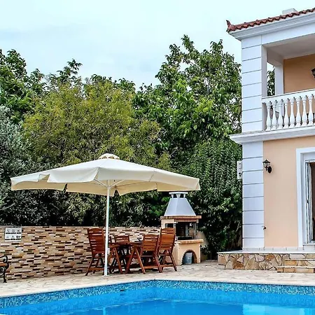 Asterea Near Private Pool And Sea Views Ratzaklíon